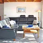 Nyaraló Cuxland Ferienpark-1 By Interhome Dorumer Neufeld